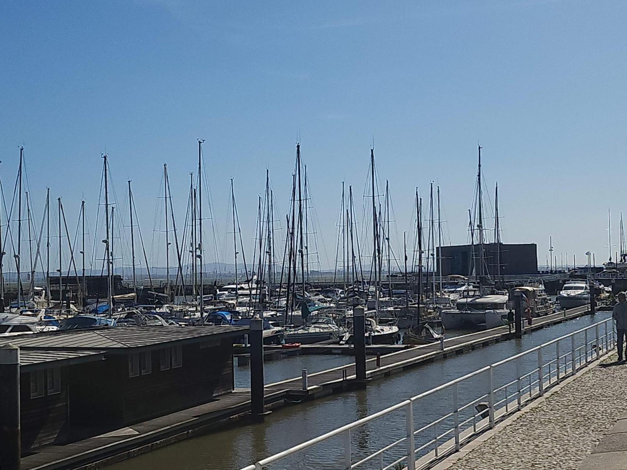 Private Yacht, We Love Our Guests Lisboa Exterior foto